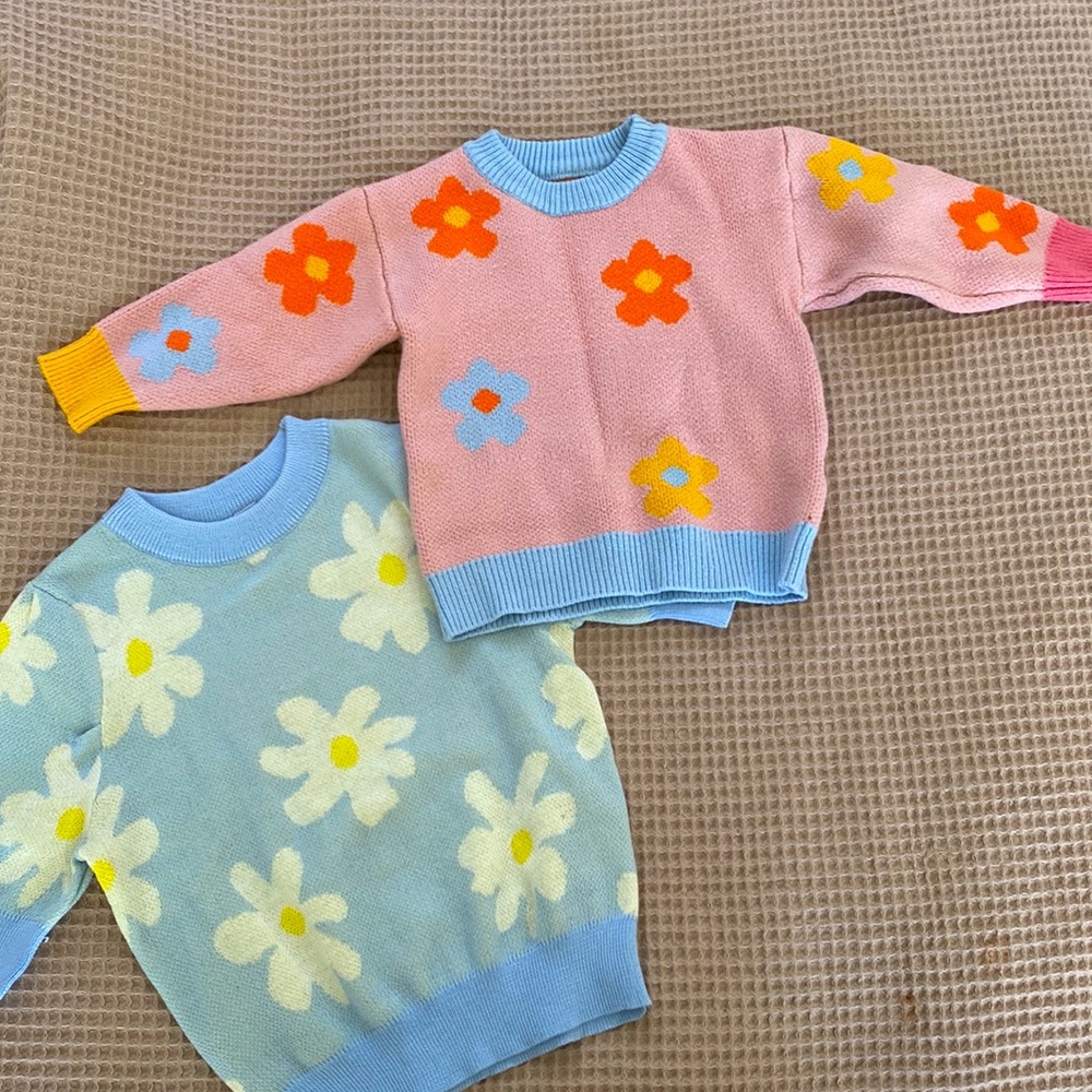 Set of 2 Flower Sweaters